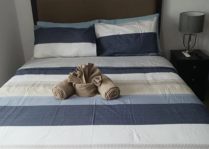 Spire Skyline 45sqm Luxury Makati * Manila