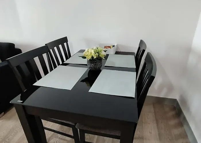 Spire Skyline 45sqm Luxury Makati Apartamento Manila