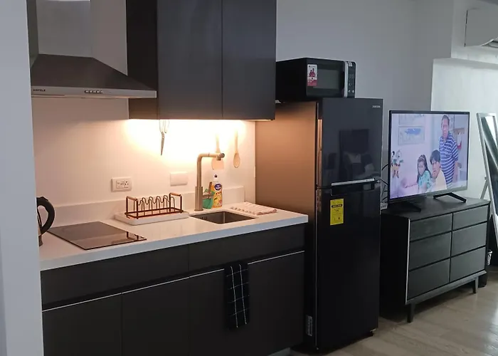 Spire Skyline 45sqm Luxury Makati Apartamento Manila