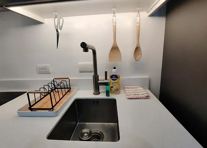 Spire Skyline 45sqm Luxury Makati Manila