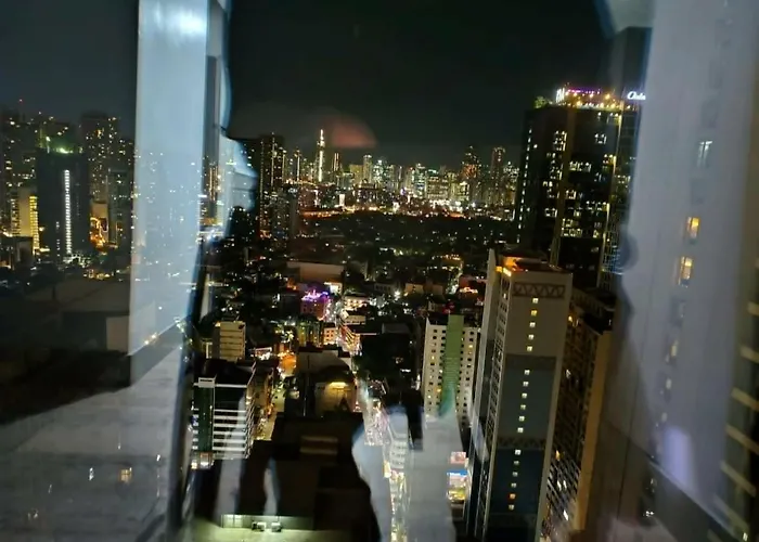 Spire Skyline 45sqm Luxury Makati Manila